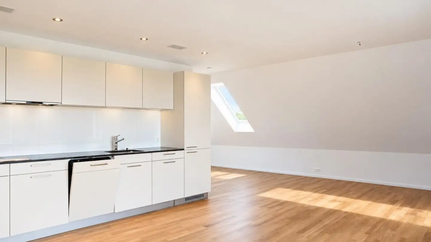 Attic flat for rent - Hauptstrasse 57a, 9553 Bettwiesen - Photo 2