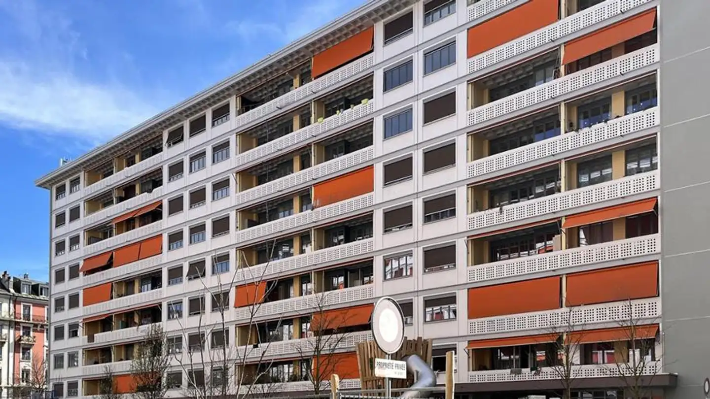 Magasin à louer - Rue Du Village-Suisse 34, 1205 Genève