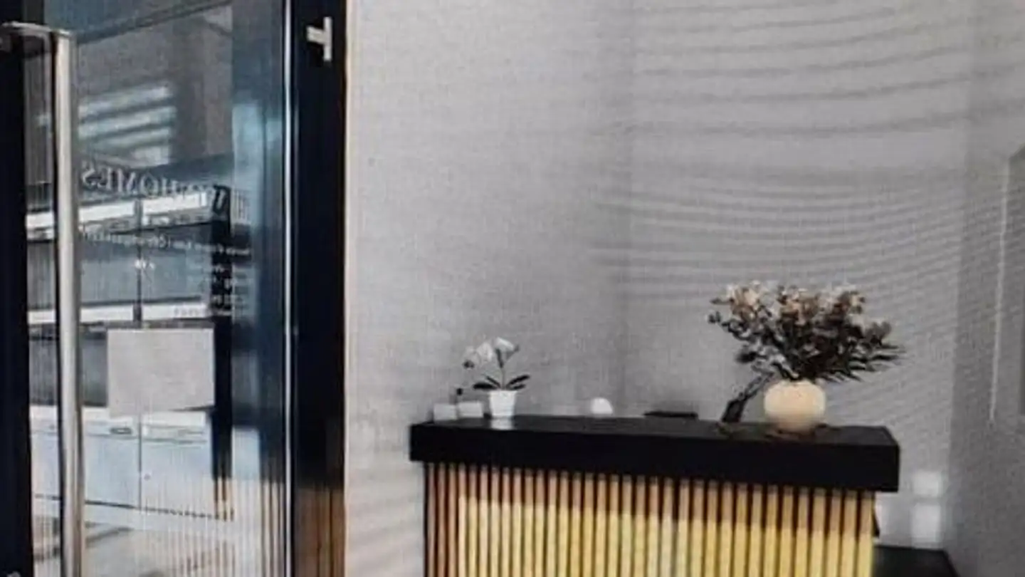 Gewerbe mieten - Rue Des Jardins / Gartenstrasse 13, 2502 Biel/Bienne - Foto 2