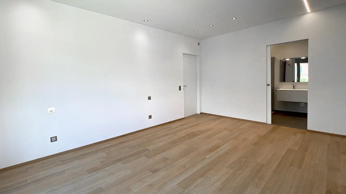 Apartment for rent - Via Ronco Nuovo, 6949 Comano - Photo 2