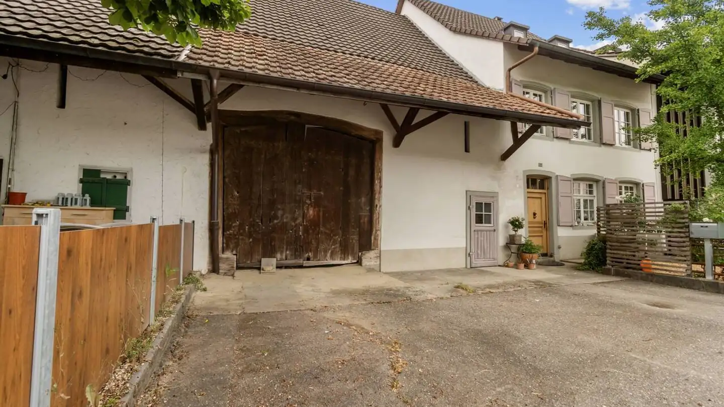 Farm for sale - Liestalerstrasse 17, 4419 Lupsingen