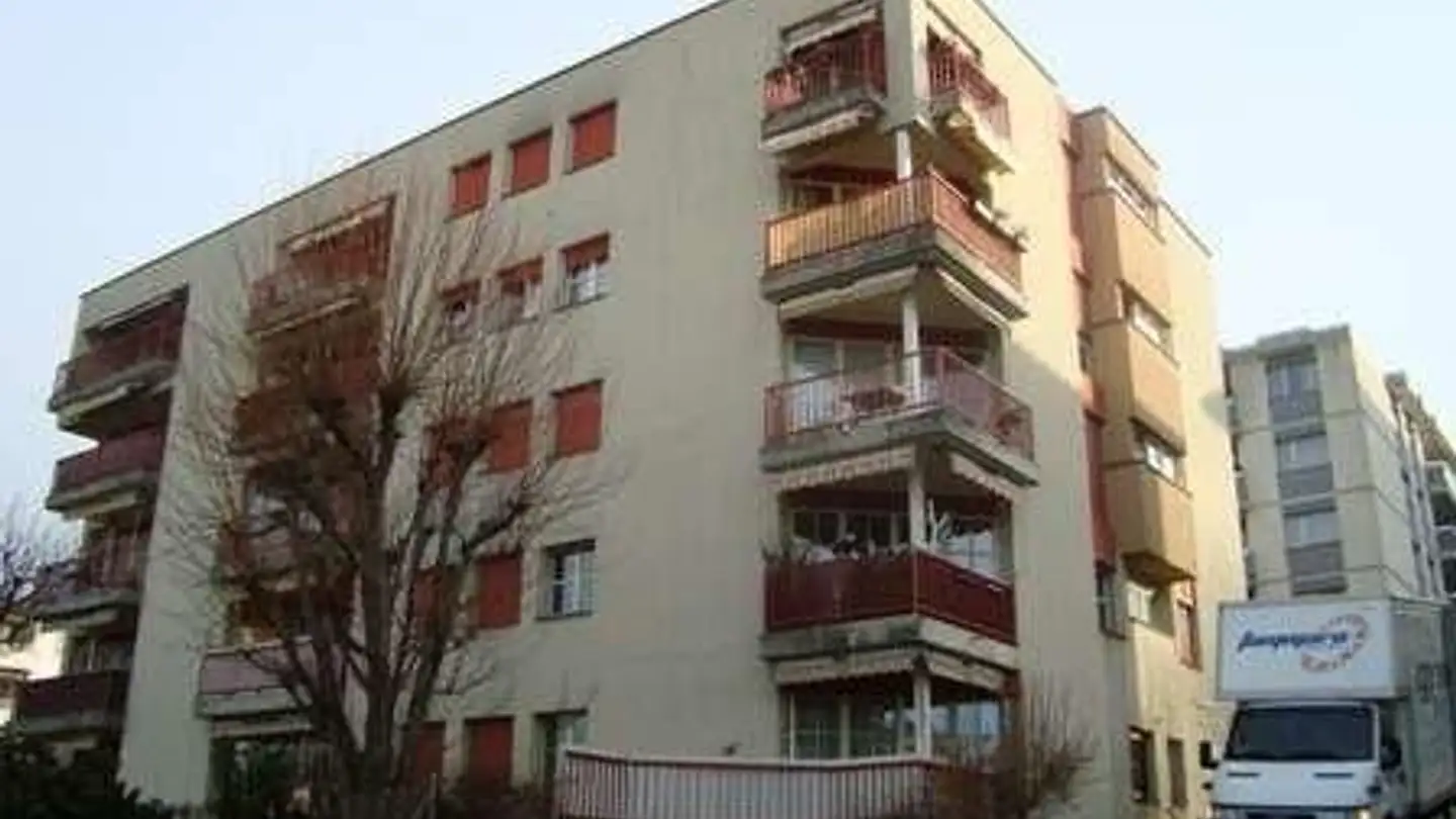 Garage singolo in affitto - Chemin Guiguer-de-Prangins 5, 1004 Lausanne