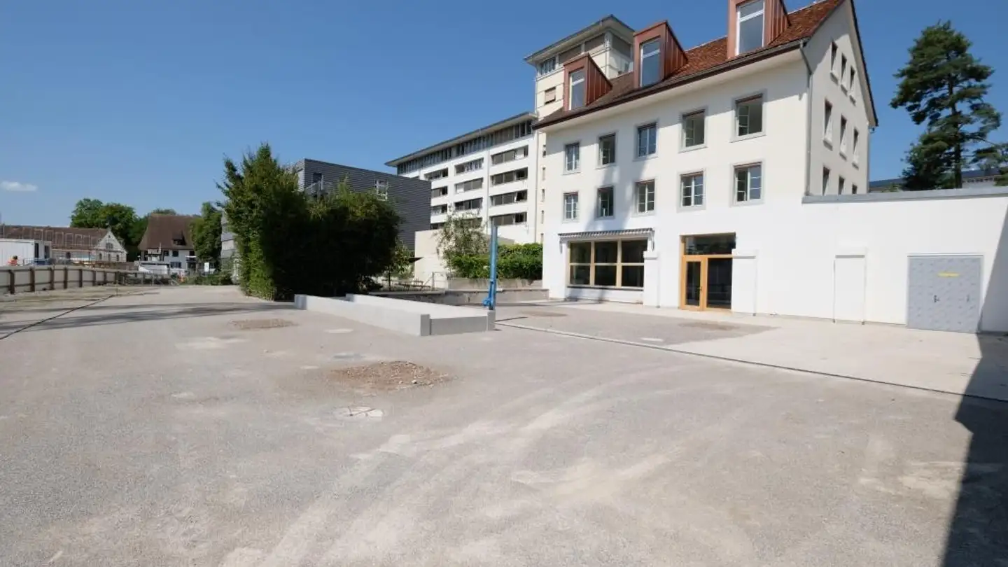 Commercial à louer - Turbinenweg 1, 8610 Uster