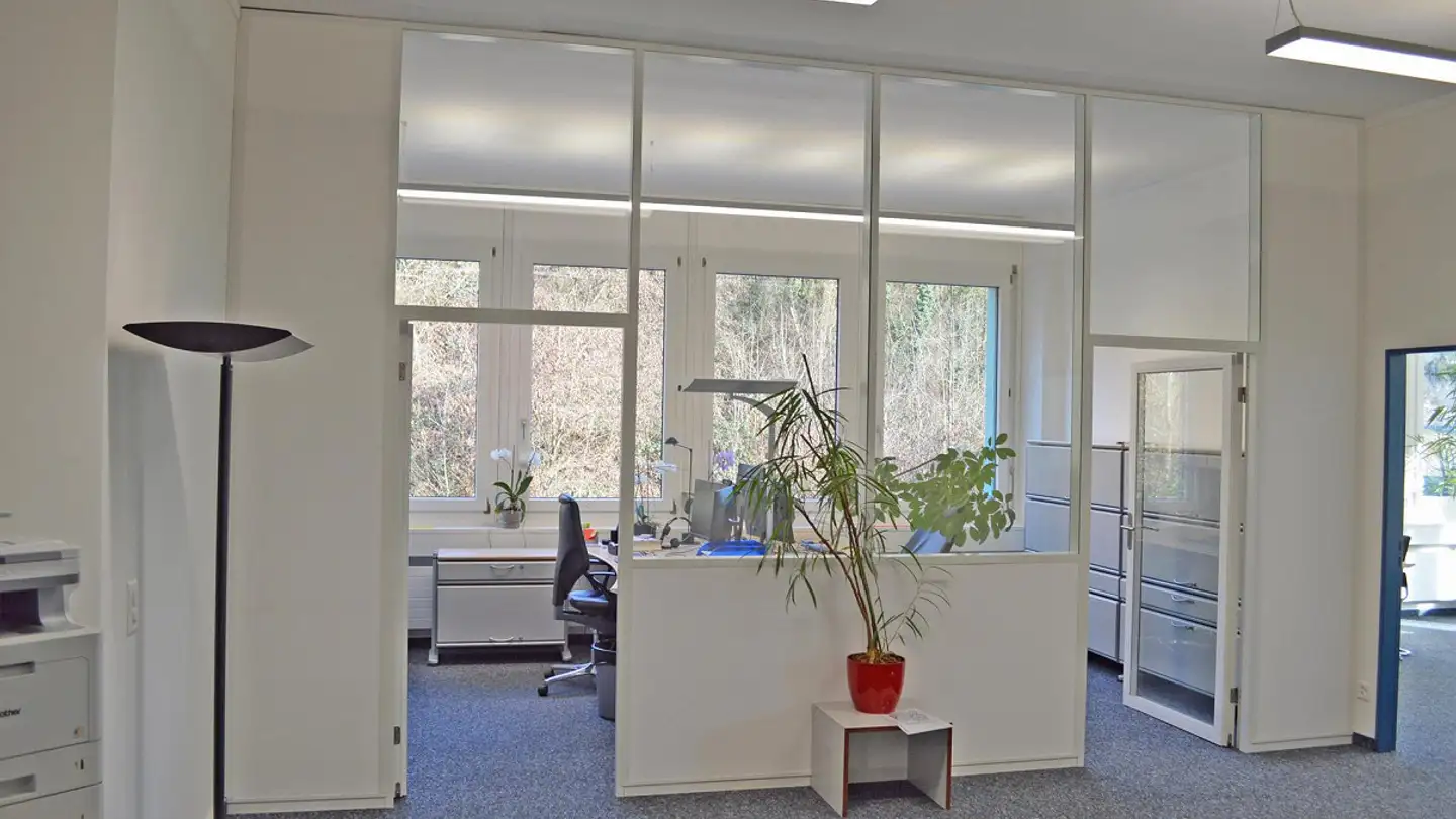 Bureau à louer - Gewerbestrasse 8, 8212 Neuhausen am Rheinfall - Photo 4