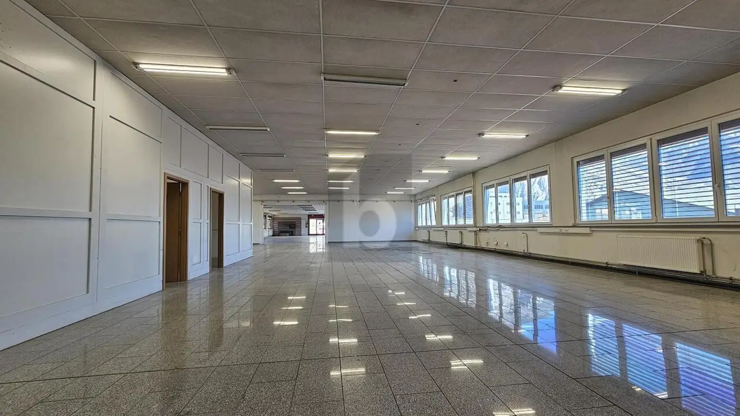 Commercial for rent - 1955 St-Pierre-de-Clages - Photo 2