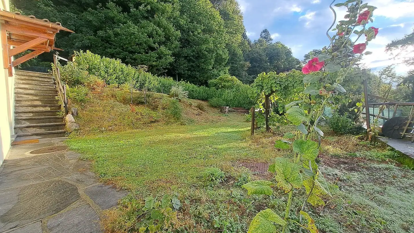 Single house for rent - 6605 Locarno - Photo 3