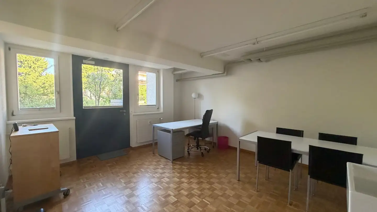 Commerciale in affitto - Alpenblick 17, 8311 Brütten