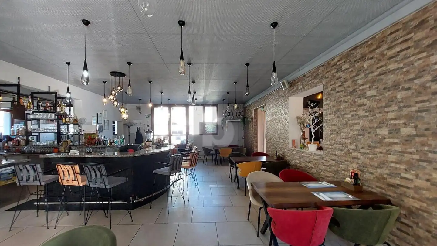 Restaurant for sale - 6460 Altdorf UR - Photo 2
