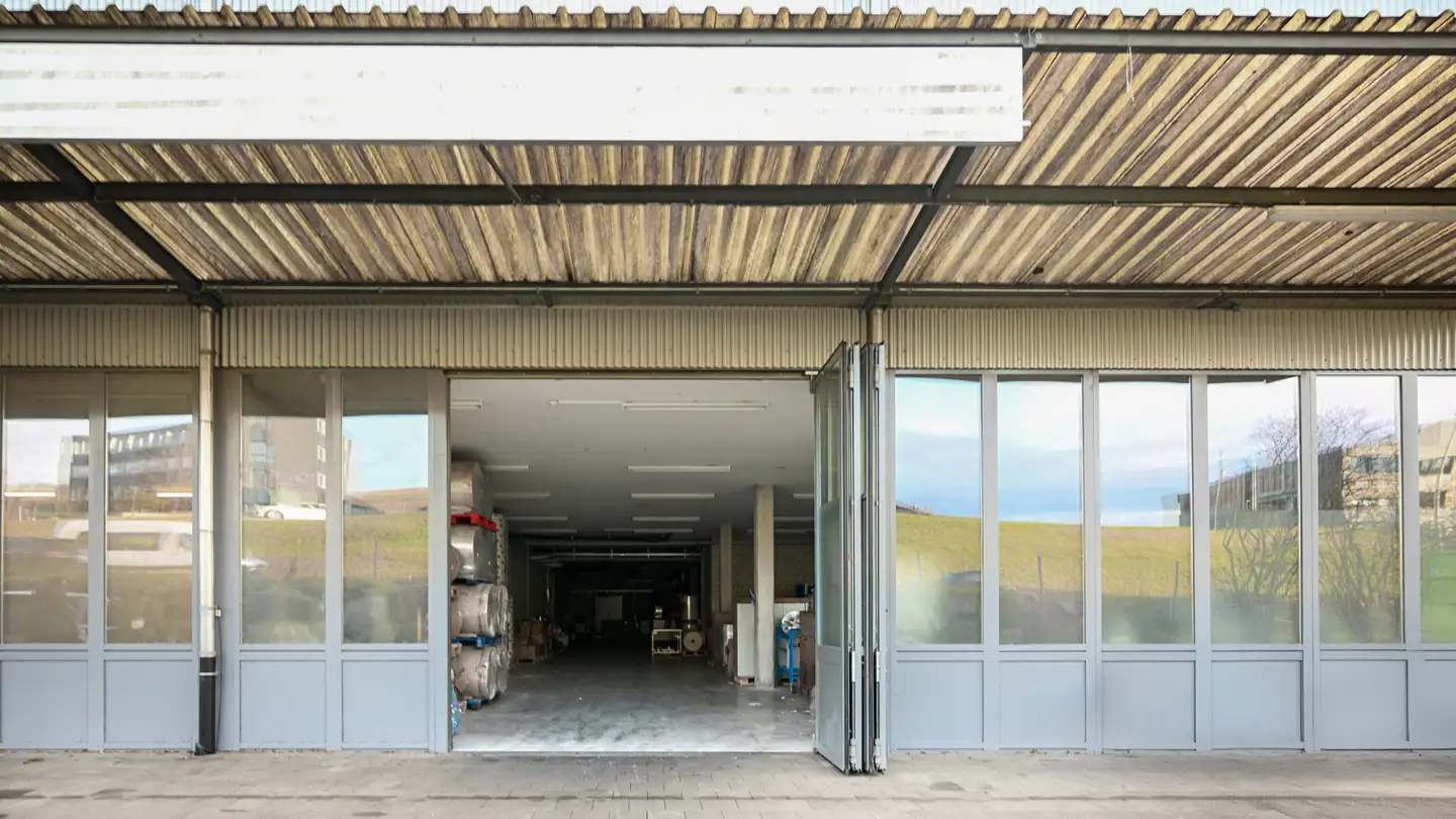 Industrieimmobilie mieten - Ruessenstrasse 11, 6340 Baar
