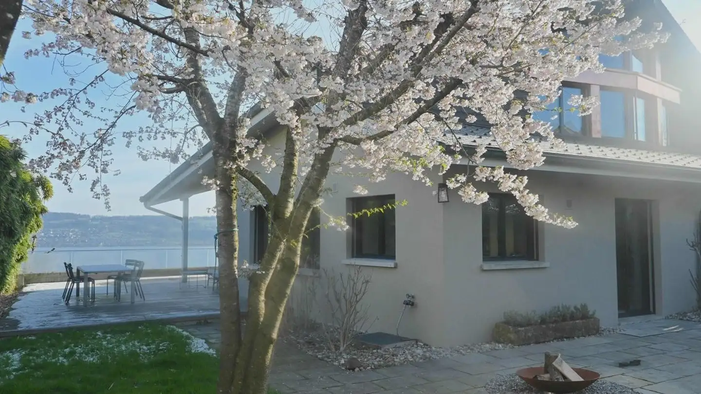 Single house for rent - Säntisstrasse 92, 8820 Wädenswil