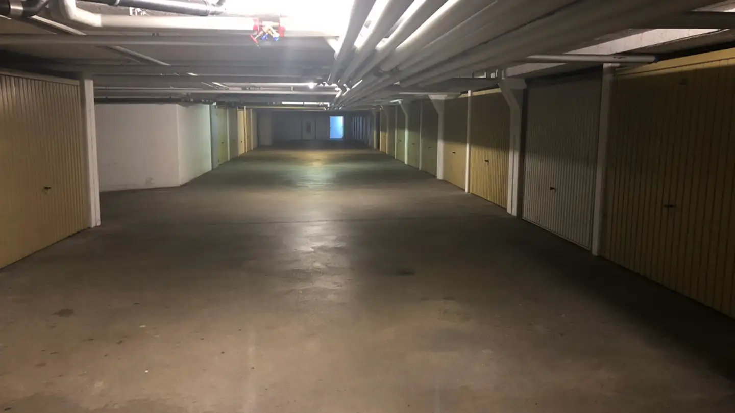 Single garage for rent - Avenue Soret 5, 1203 Genève