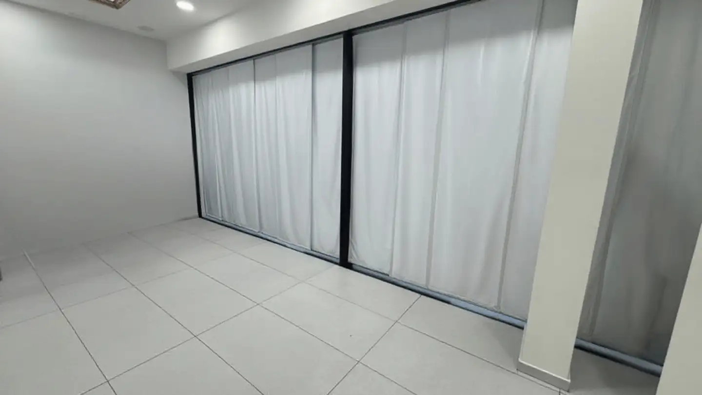 Gewerbe mieten - 8046 Zürich - Foto 2