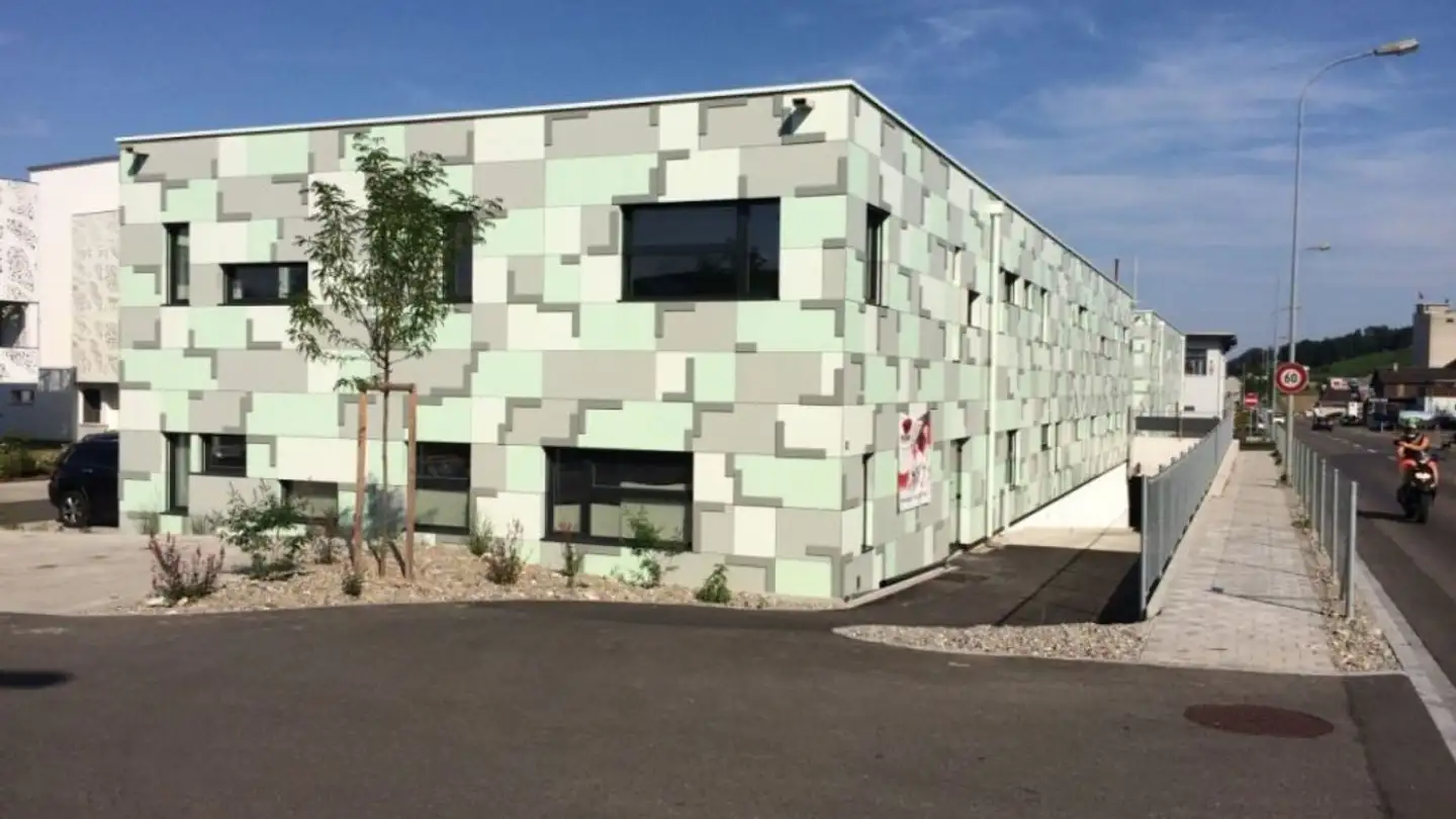 Place de parking extérieure à louer - Hauptstrasse 157, 8272 Ermatingen