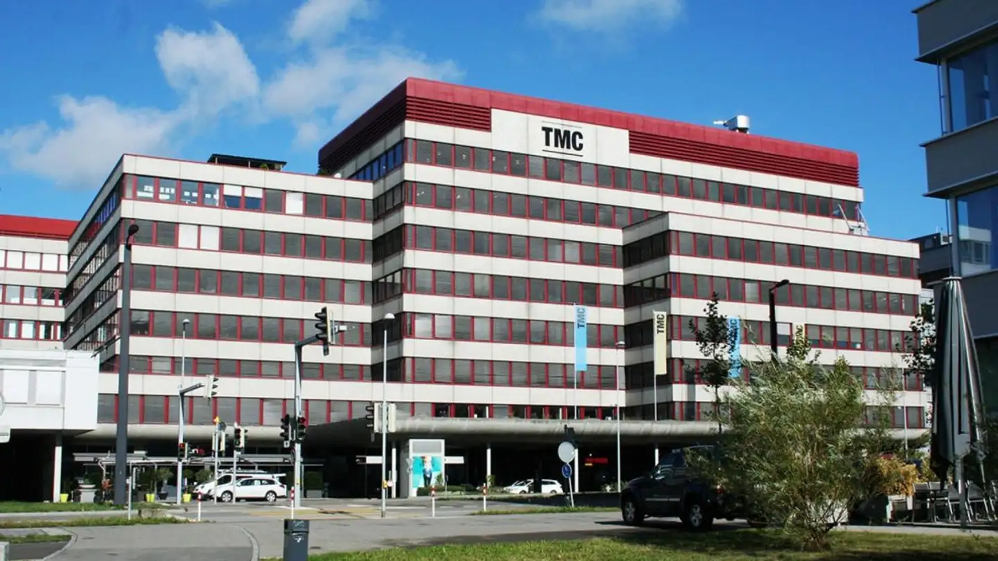Tiefgaragenstellplatz mieten - Thurgauerstrasse 117, 8152 Glattpark (Opfikon)