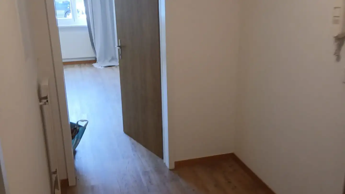 Wohnung mieten - Hauptstrasse 42, 5076 Bözen - Foto 3