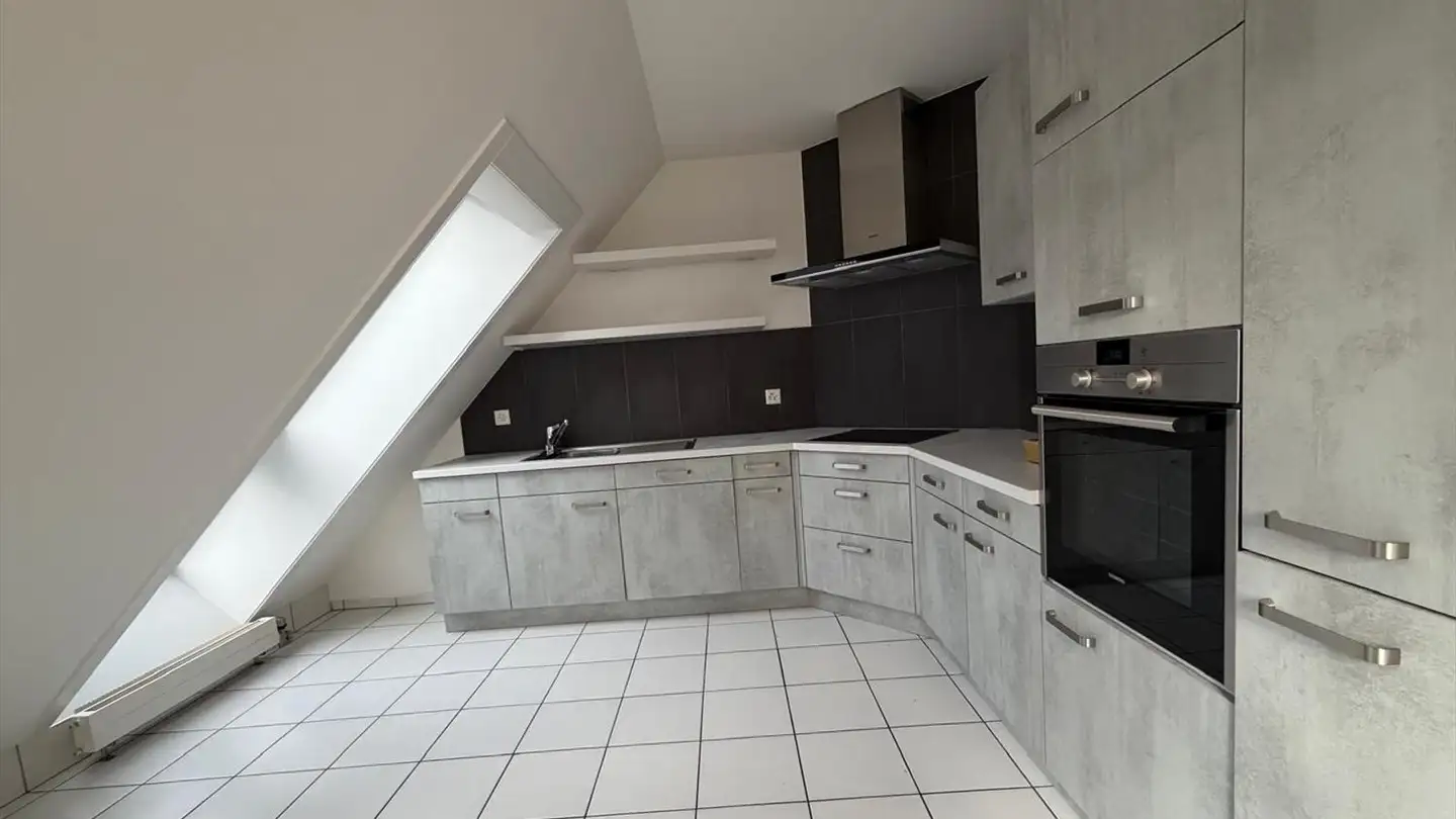 Apartment for rent - Avenue Léopold-Robert 11a, 2300 La Chaux-de-Fonds - Photo 3