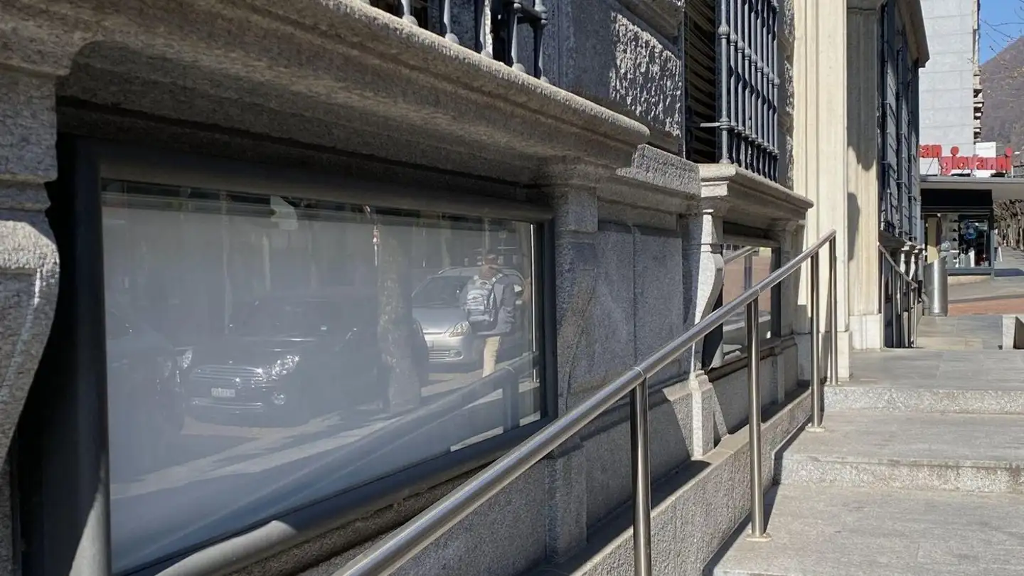 Window shop for rent - Viale Stazione 15, 6500 Bellinzona