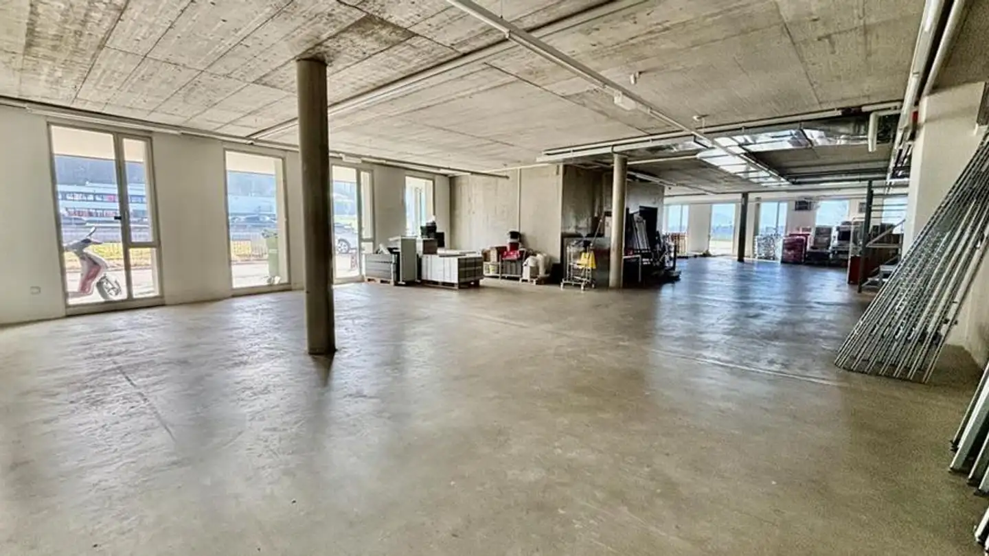 Immeuble mixte à louer - 1052 Le Mont-sur-Lausanne