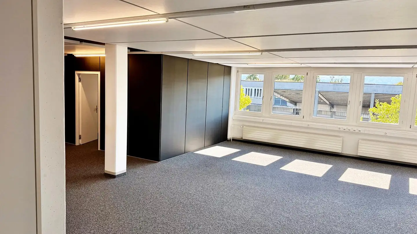 Office space for rent - Eichwiesstrasse 4, 8645 Jona - Photo 2