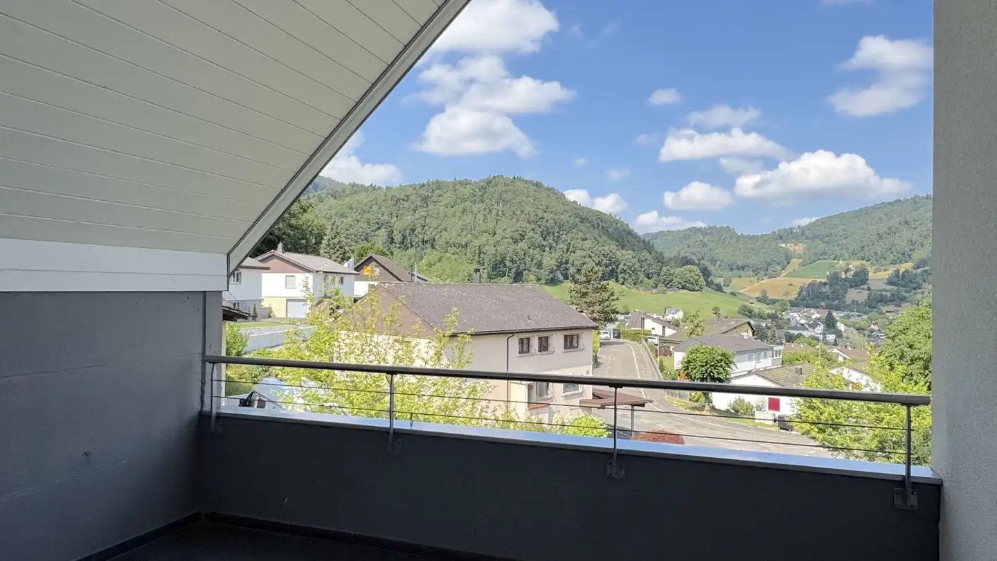 Attic flat for sale - Eptingerstrasse 26b, 4436 Oberdorf BL - Photo 2