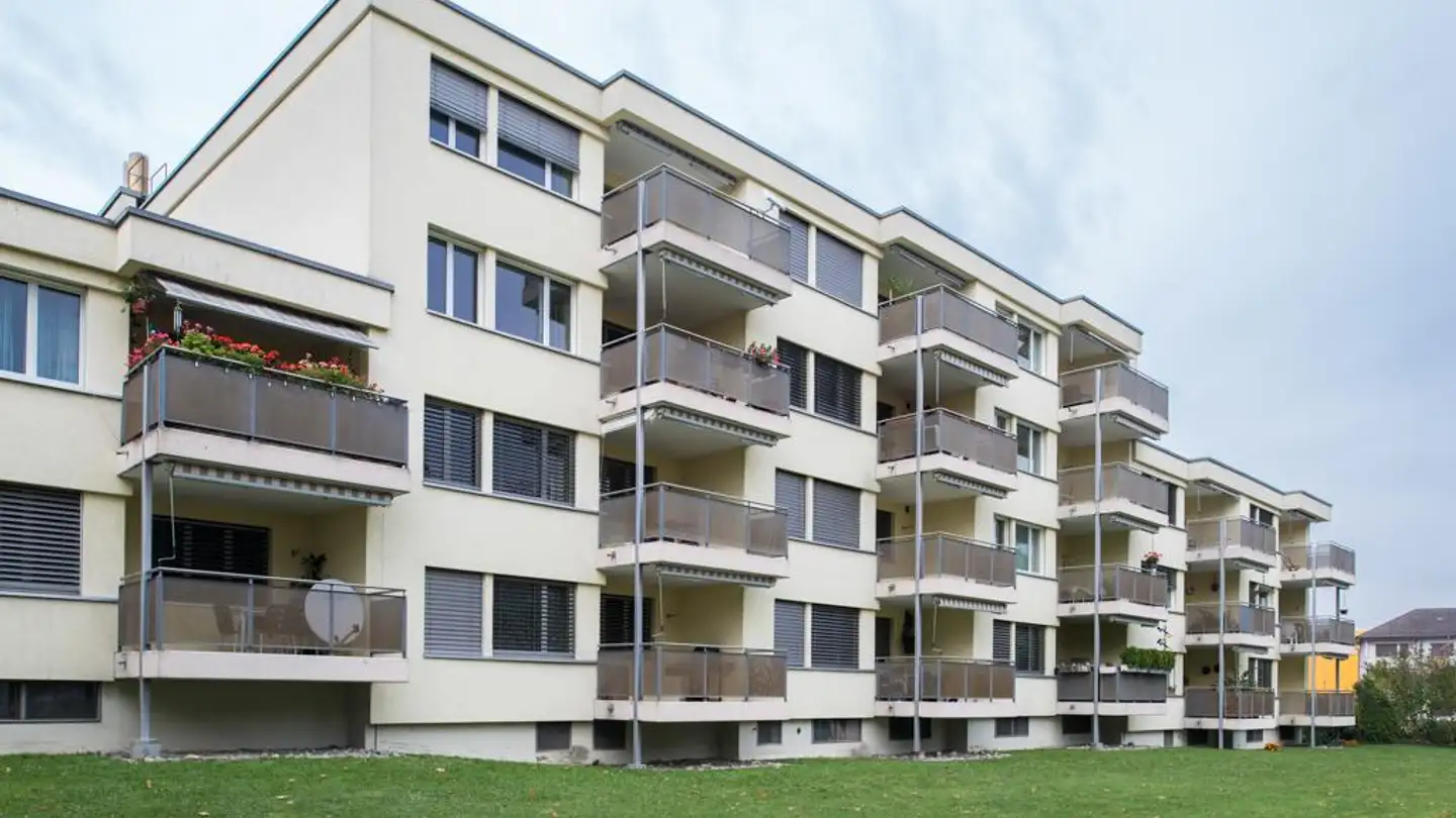 Commercial à louer - Frohbühlstrasse 11, 8152 Glattbrugg