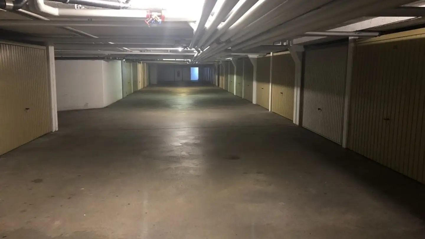 Single garage for rent - Avenue Soret 9, 1203 Genève