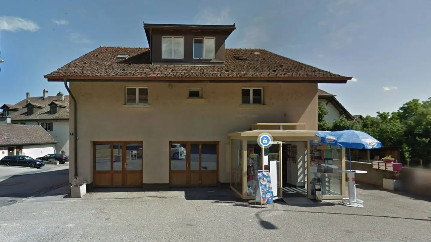 Double garage for rent - Les Provins 1, 2525 Le Landeron