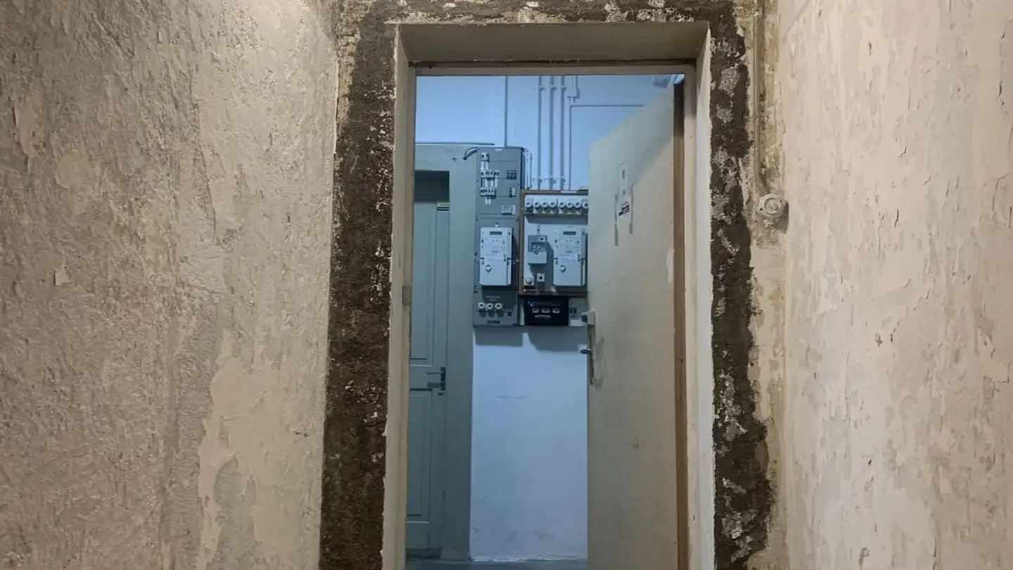 Commercial for rent - Rapperswilerstrasse 7, 8630 Rüti ZH