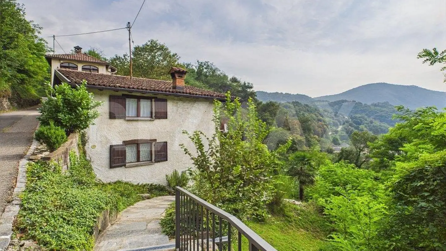 Casa a gradini in vendita - 6998 Monteggio