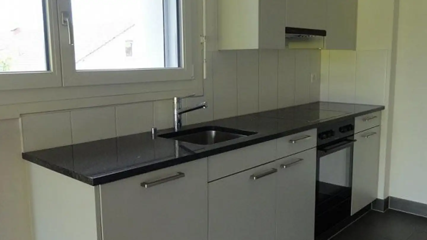 Wohnung mieten - Route De Brügg / Brüggstrasse 83, 2503 Biel/Bienne - Foto 2