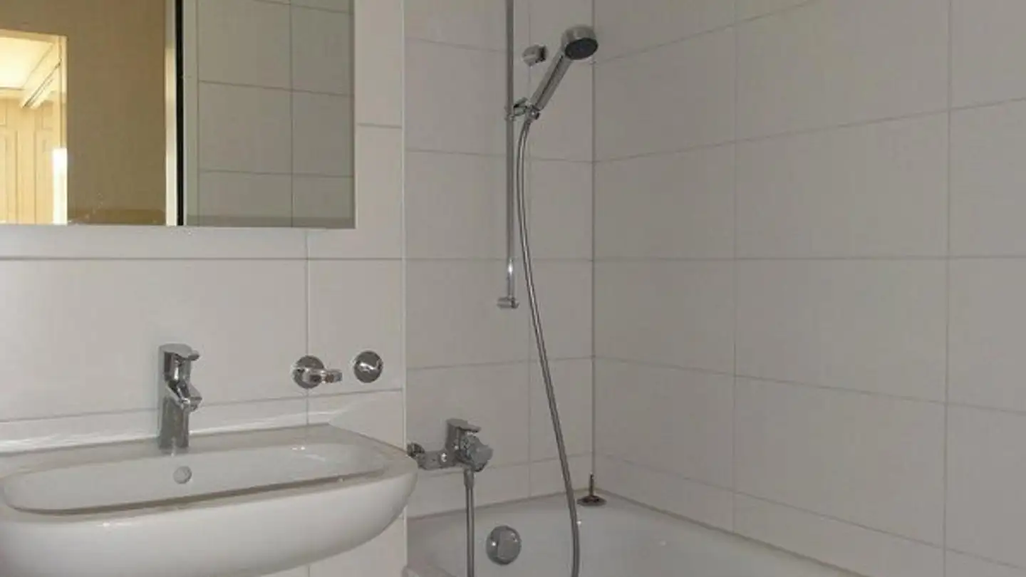 Wohnung mieten - Route De Brügg / Brüggstrasse 83, 2503 Biel/Bienne - Foto 4