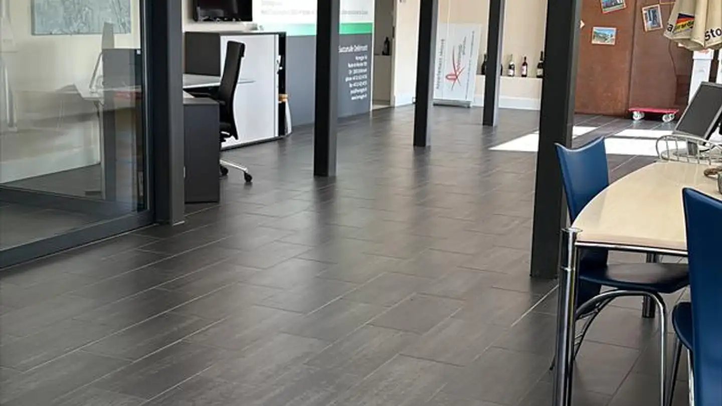 Commercial for sale - Rue De Soleure 49, 2740 Moutier - Photo 2