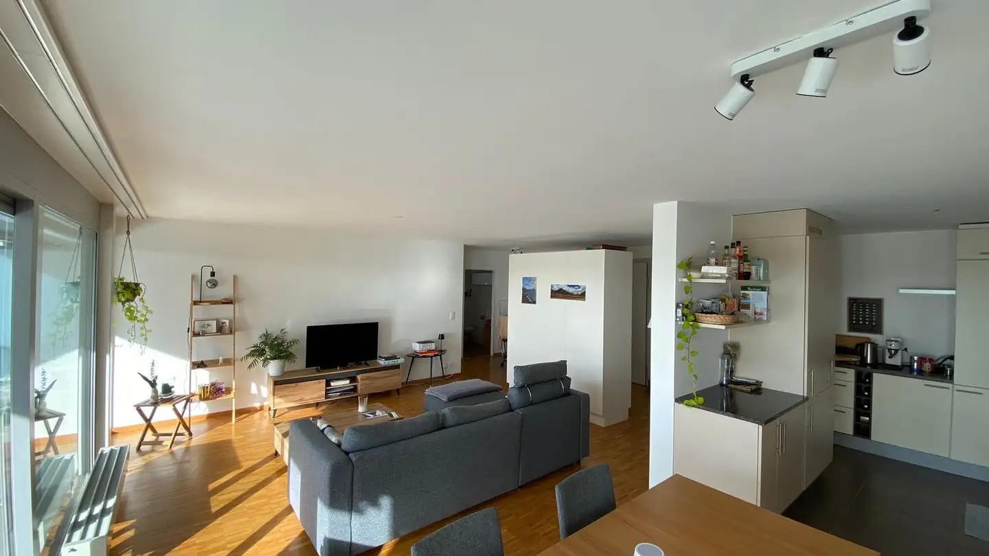 Dachgeschosswohnung mieten - Chemin De Précossy 25, 1260 Nyon