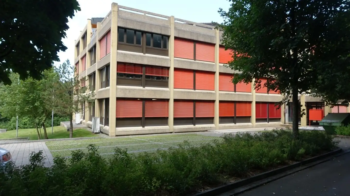 Gewerbe mieten - Industriestrasse 37, 3178 Bösingen