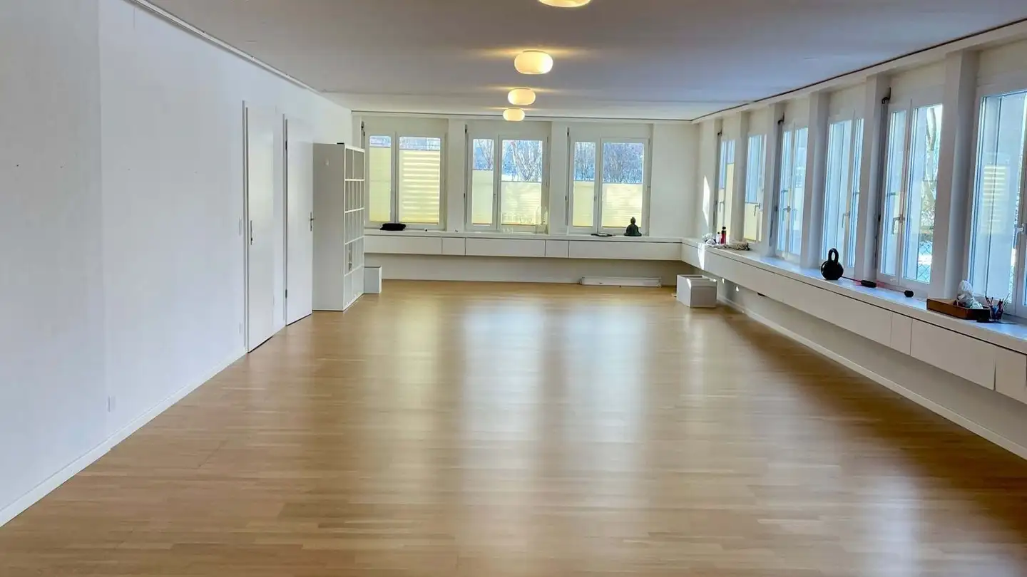 Bureau à louer - Sonnenbergstrasse 41, 8603 Schwerzenbach - Photo 4