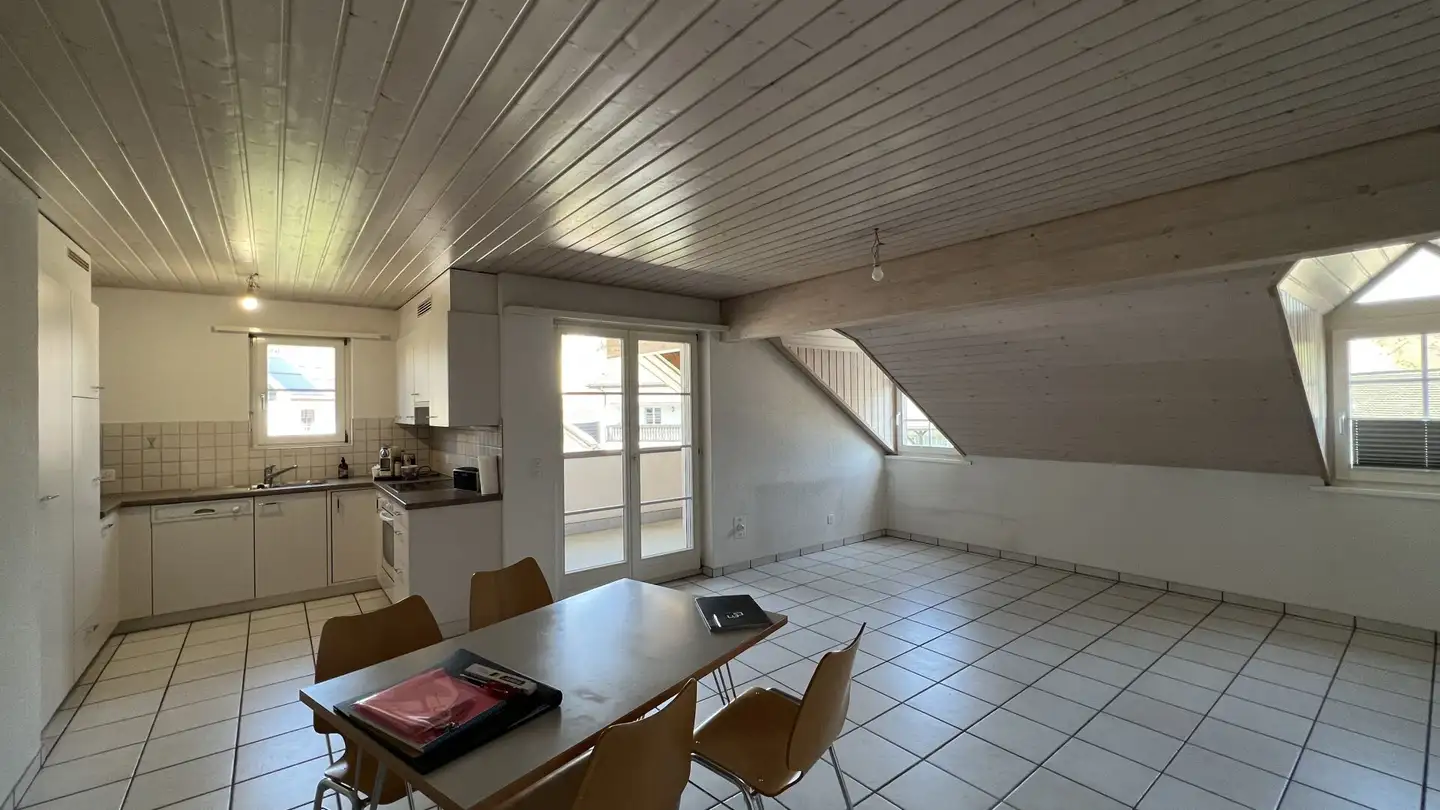 Dachgeschosswohnung mieten - Tecknauerstrasse, 4460 Gelterkinden - Foto 3