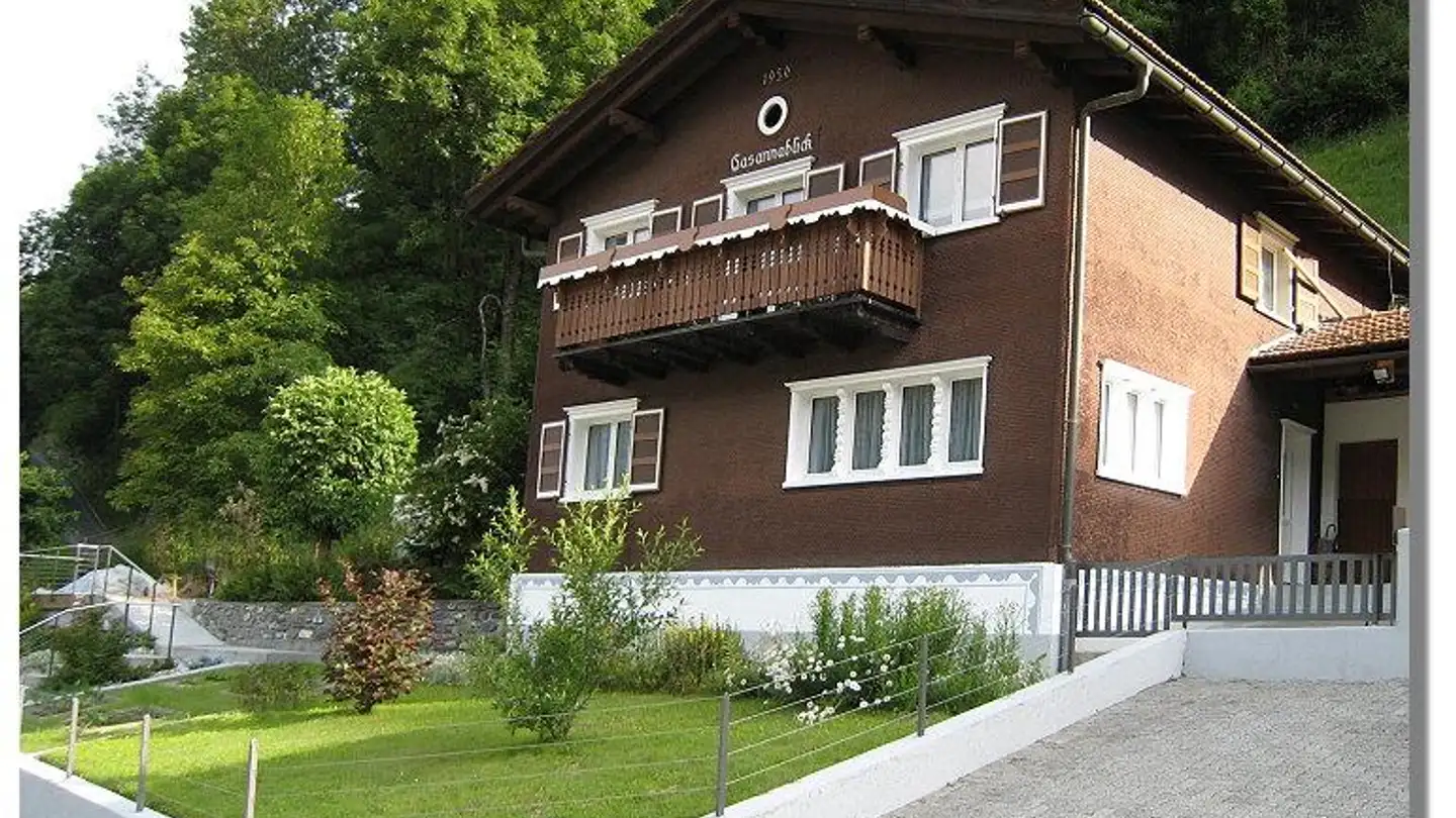 Einfamilienhaus kaufen - Manescha 11, 7240 Küblis