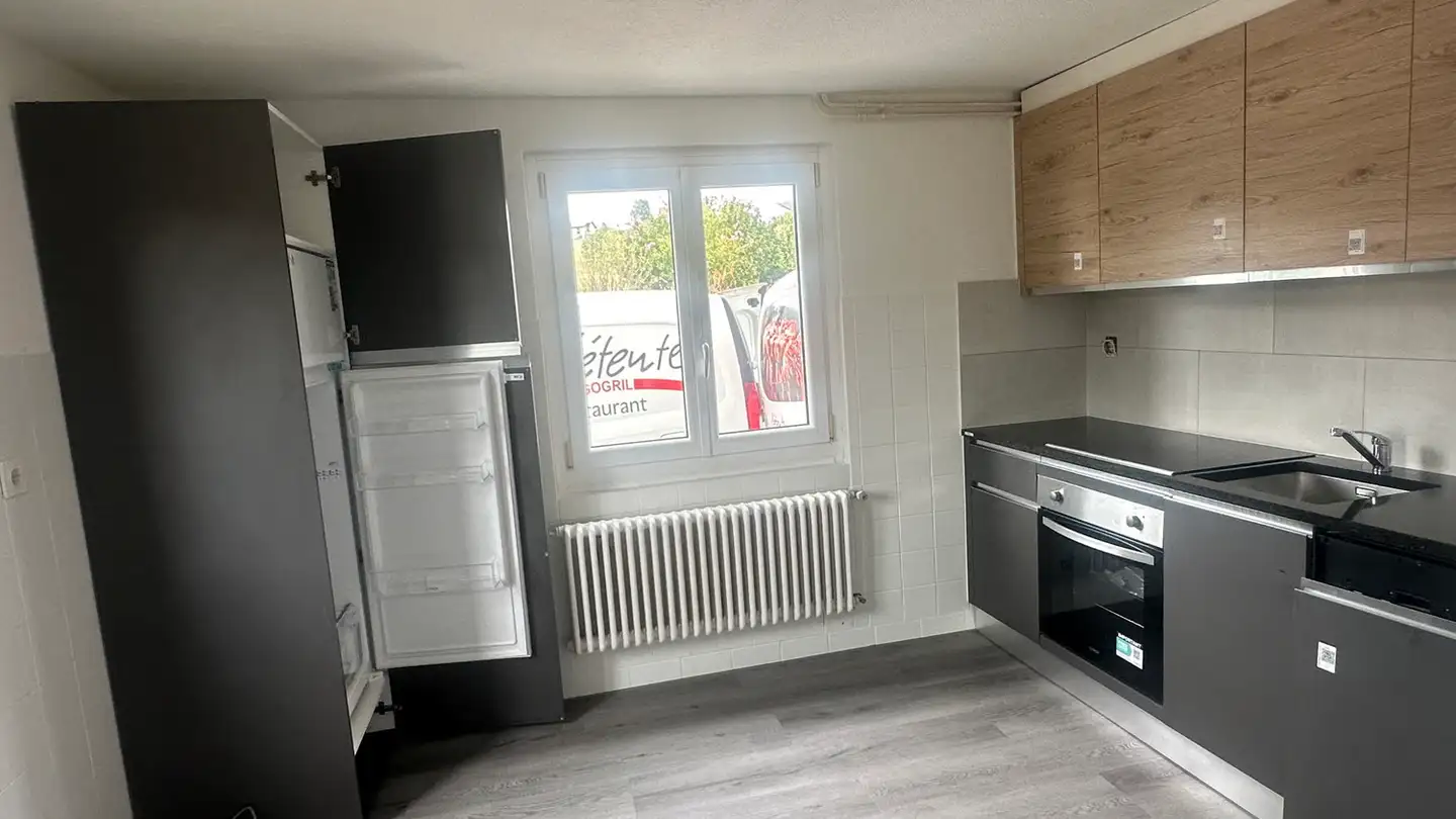 Apartment for rent - 1775 Grandsivaz