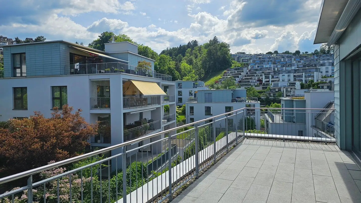 Attique à louer - Mülibachstrasse 7, 8805 Richterswil - Photo 2