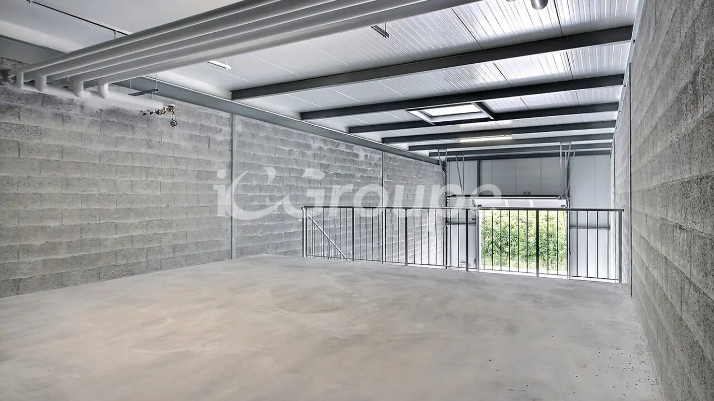 Storage space for rent - 1907 Saxon