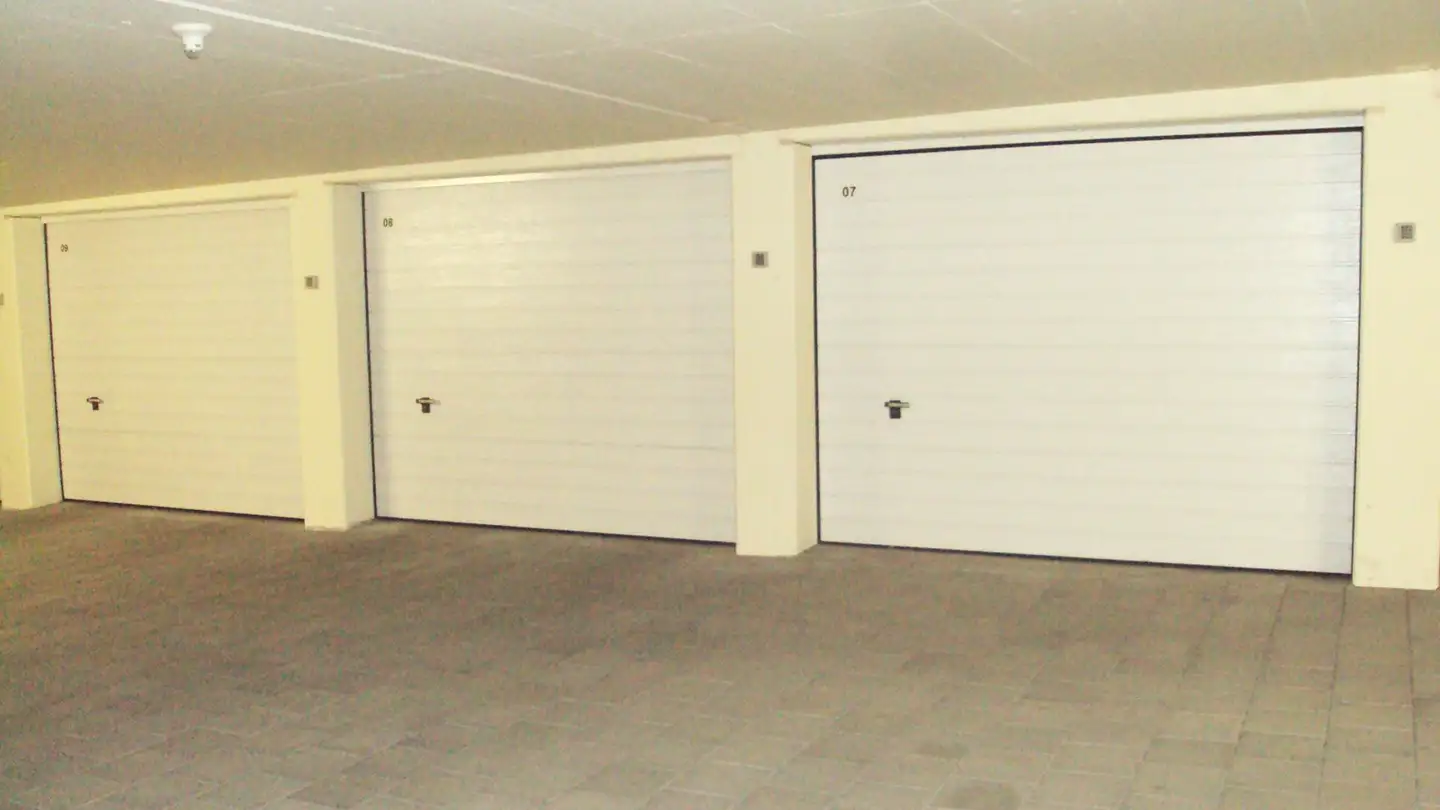 Garage individuel à louer - Grünfeldpark, 6208 Oberkirch LU