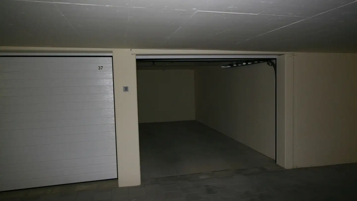 Garage individuel à louer - Grünfeldpark, 6208 Oberkirch LU - Photo 2