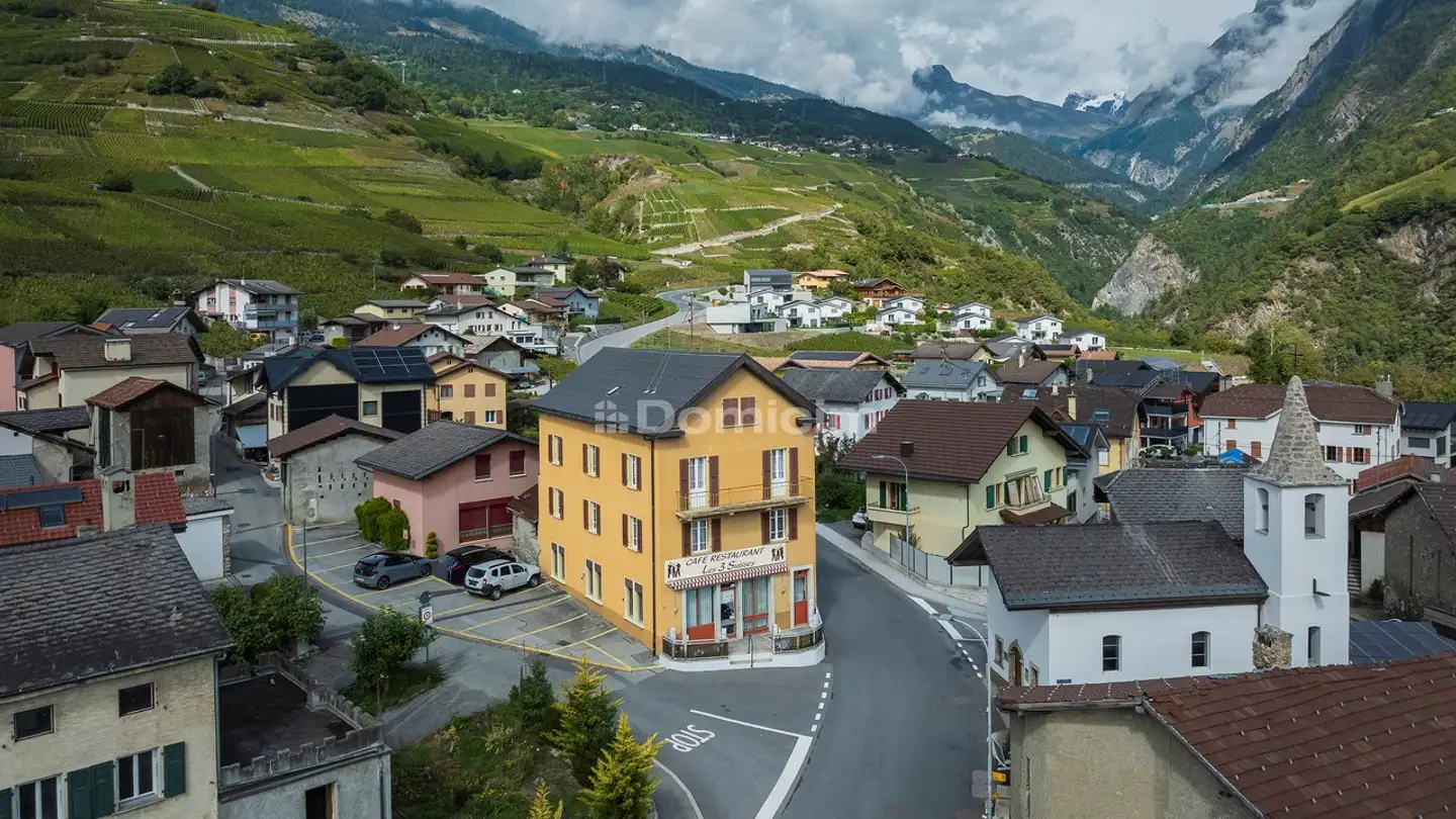 Immeuble mixte à vendre - 1964 Conthey