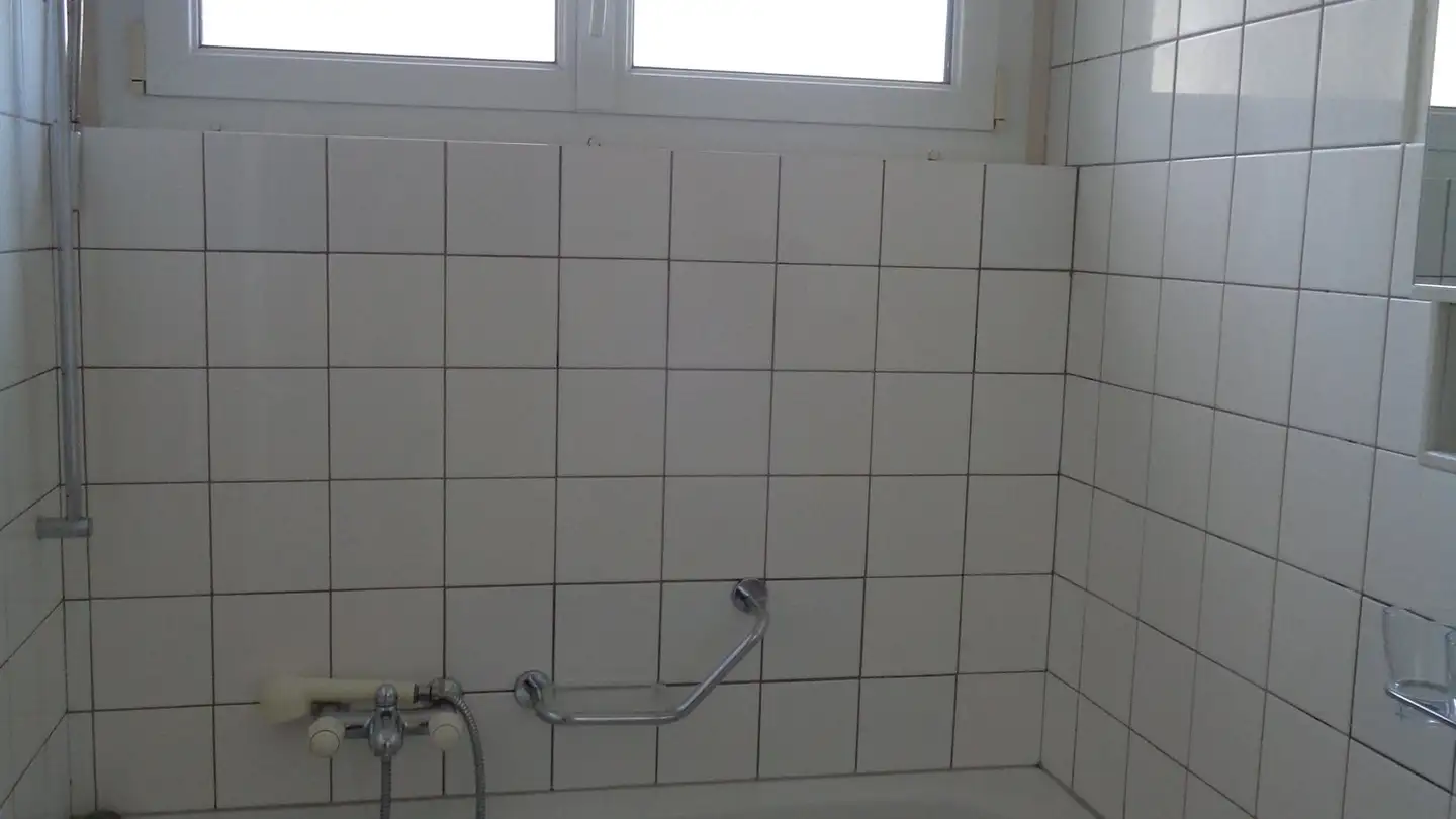 Appartamento in affitto - Sur-Menué 27, 2740 Moutier - Photo 4