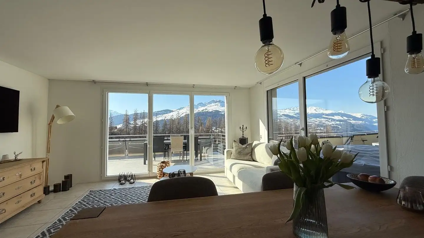 Appartamento in affitto - 7154 Ruschein