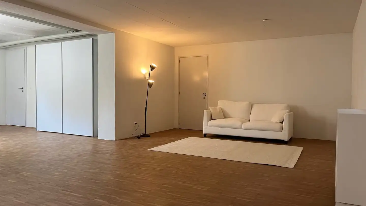 Workshop for rent - Neuackerstrasse, 8125 Zollikerberg