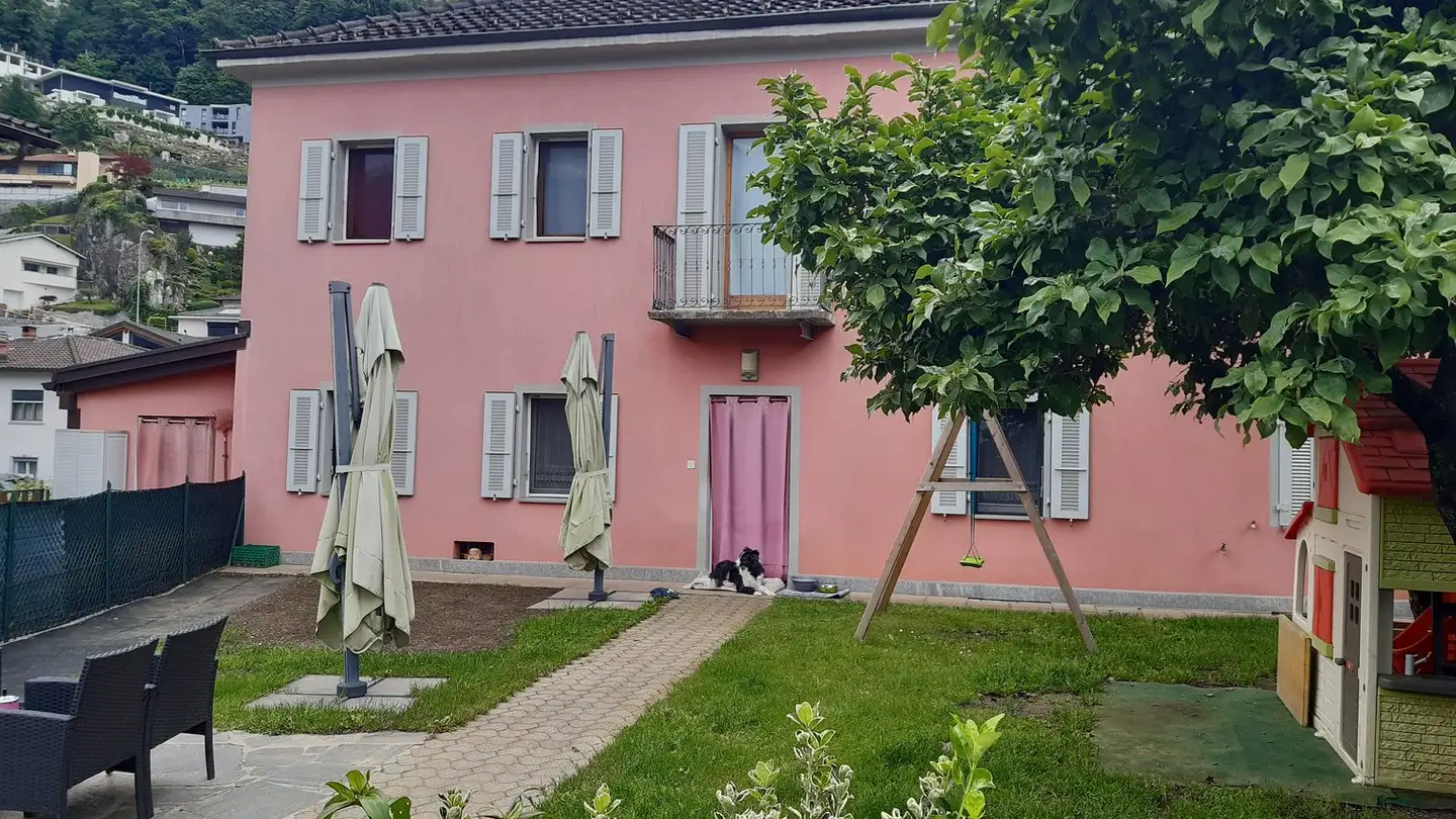 Single house for sale - Via Morobbia 9, 6512 Giubiasco