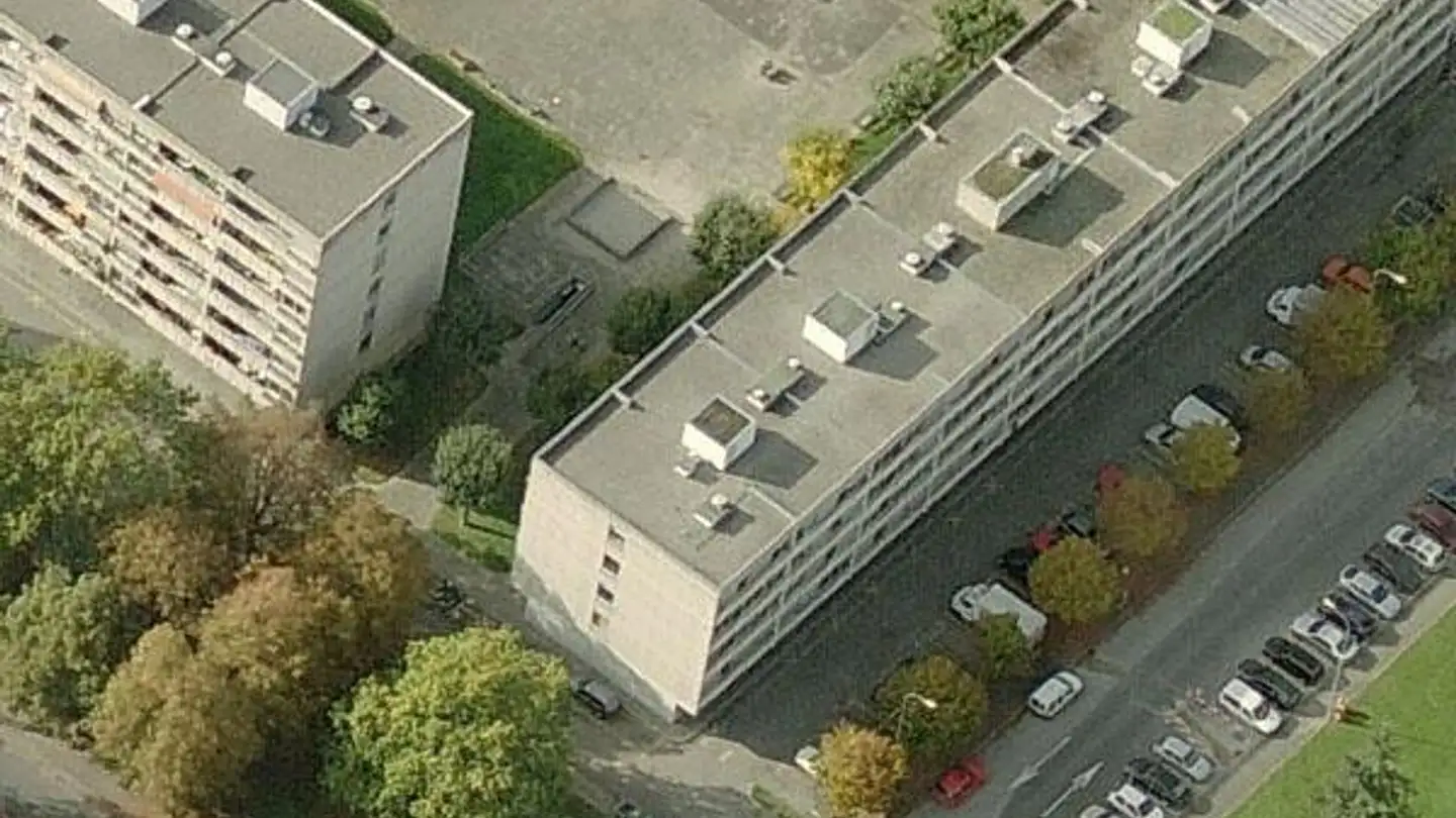 Garage doppio in affitto - Avenue de Feuillasse 11, 1217 Meyrin