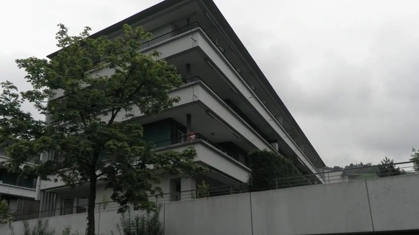 Single garage for rent - Zentralstrasse 46, 6036 Dierikon