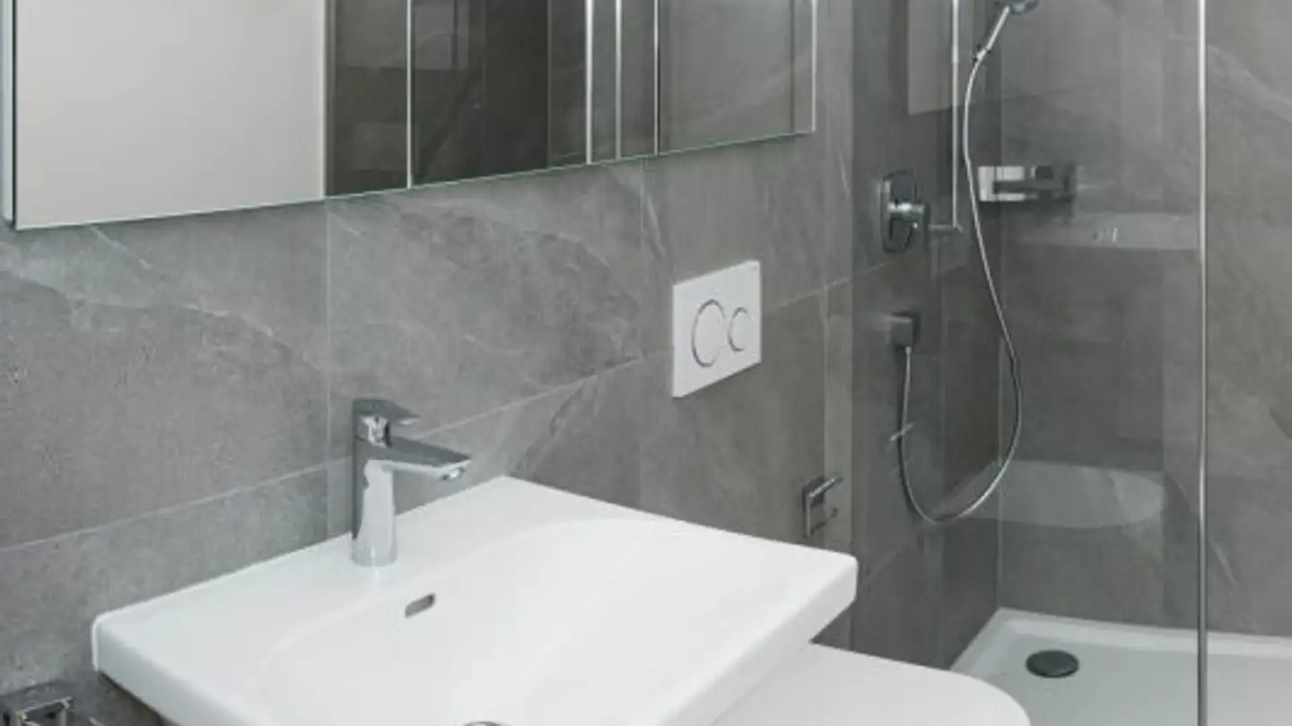 Apartment for rent - Weingartenstrasse 48b, 3904 Naters - Photo 4